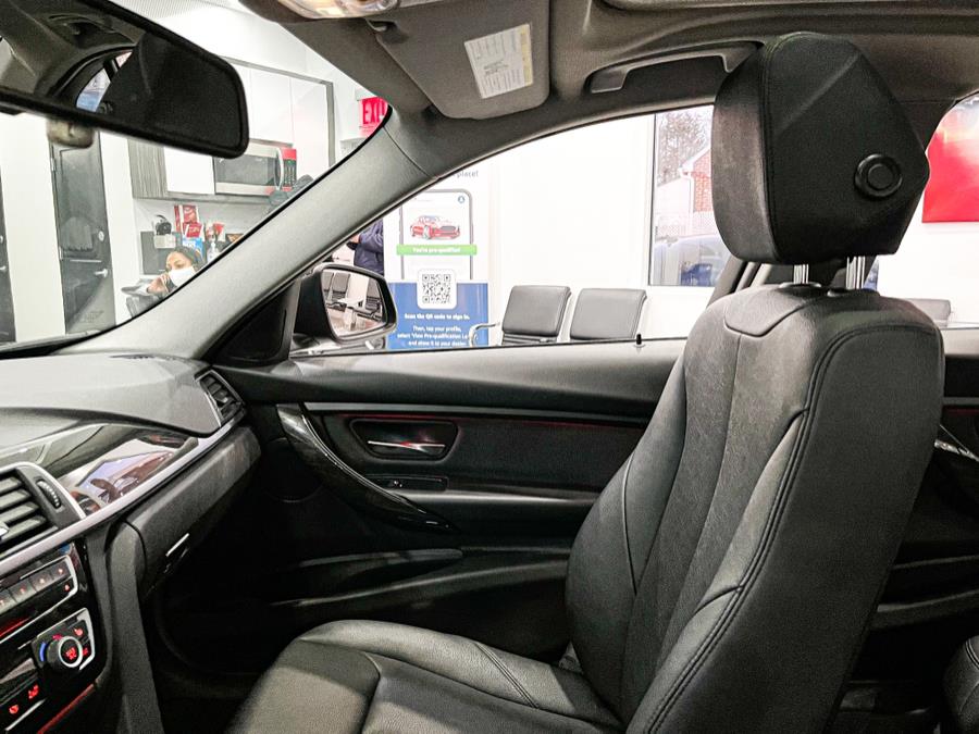 2018 BMW 3 Series 320i xDrive Sedan, available for sale in Franklin Square, New York | Luxury Motor Club. Franklin Square, New York 2018 BMW 3 Series 320i xDrive Sedan, available for sale in Franklin Square, New York | Luxury Motor Club. Franklin Square, New York