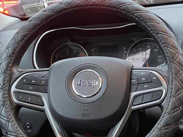 Used Jeep Cherokee Latitude Plus 2019 | Eastchester Motor Cars. Bronx, New York Used Jeep Cherokee Latitude Plus 2019 | Eastchester Motor Cars. Bronx, New York