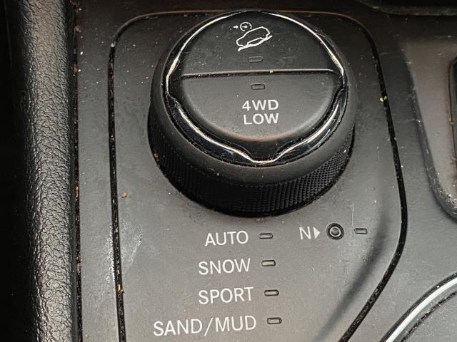 Used Jeep Cherokee Latitude Plus 2019 | Eastchester Motor Cars. Bronx, New York Used Jeep Cherokee Latitude Plus 2019 | Eastchester Motor Cars. Bronx, New York