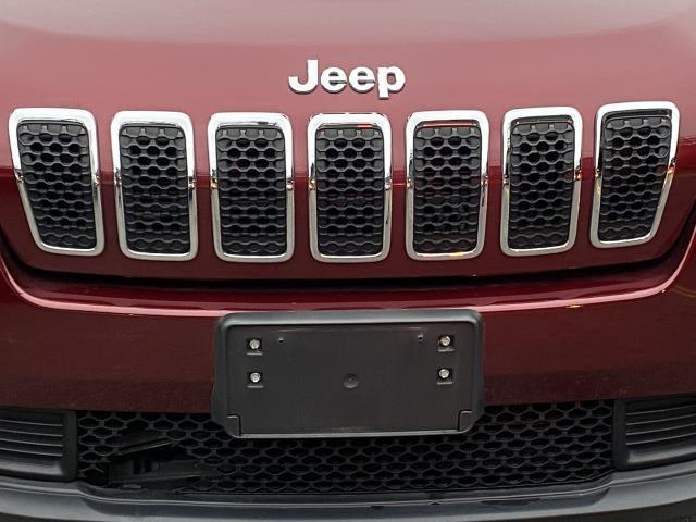 Used Jeep Cherokee Latitude Plus 2019 | Eastchester Motor Cars. Bronx, New York Used Jeep Cherokee Latitude Plus 2019 | Eastchester Motor Cars. Bronx, New York