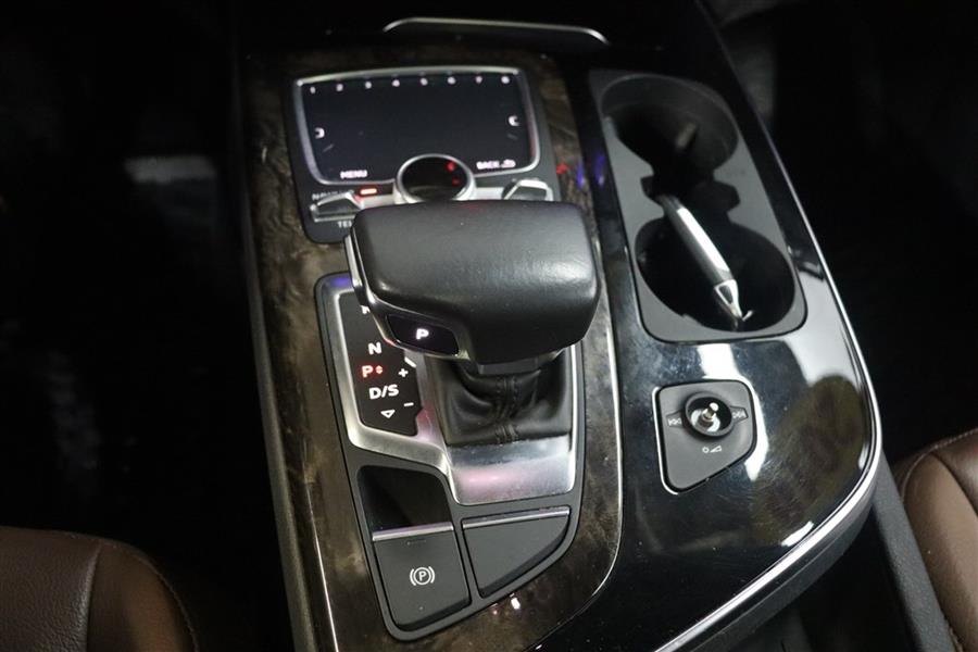 2018 Audi Q7 PREMIUM PLUS, available for sale in Paterson, New Jersey | Fast Track Motors. Paterson, New Jersey 2018 Audi Q7 PREMIUM PLUS, available for sale in Paterson, New Jersey | Fast Track Motors. Paterson, New Jersey