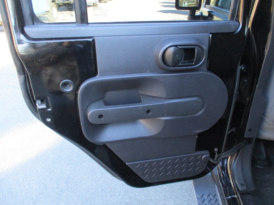 2009 Jeep Wrangler Unlimited 4WD 4dr Sahara, available for sale in Suffield, Connecticut | Suffield Auto LLC. Suffield, Connecticut 2009 Jeep Wrangler Unlimited 4WD 4dr Sahara, available for sale in Suffield, Connecticut | Suffield Auto LLC. Suffield, Connecticut