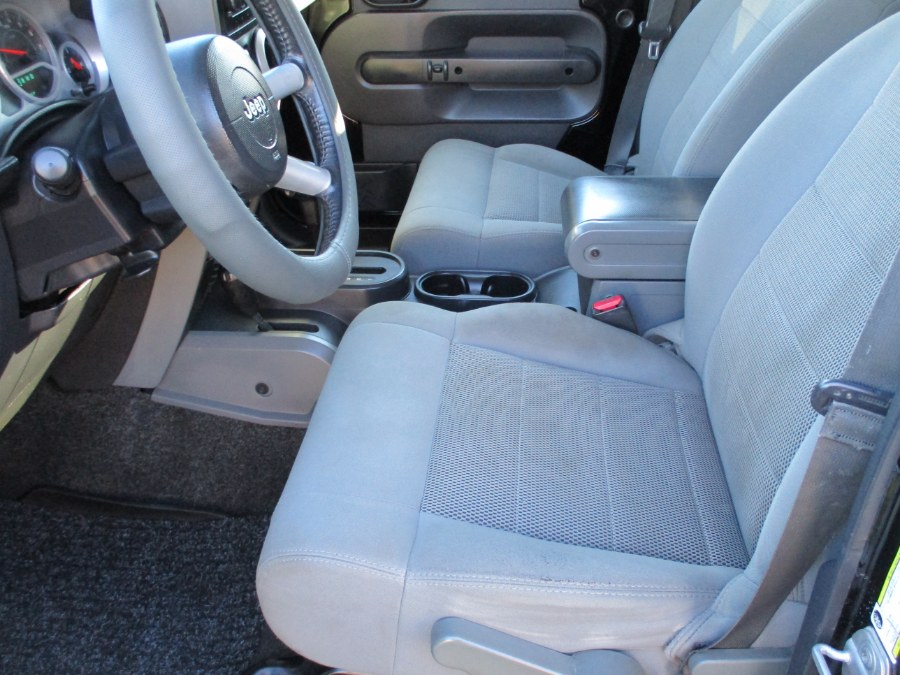 2009 Jeep Wrangler Unlimited 4WD 4dr Sahara, available for sale in Suffield, Connecticut | Suffield Auto LLC. Suffield, Connecticut 2009 Jeep Wrangler Unlimited 4WD 4dr Sahara, available for sale in Suffield, Connecticut | Suffield Auto LLC. Suffield, Connecticut