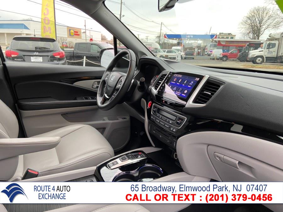 Used Honda Pilot Touring AWD 2017 | Route 4 Auto Exchange. Elmwood Park, New Jersey Used Honda Pilot Touring AWD 2017 | Route 4 Auto Exchange. Elmwood Park, New Jersey