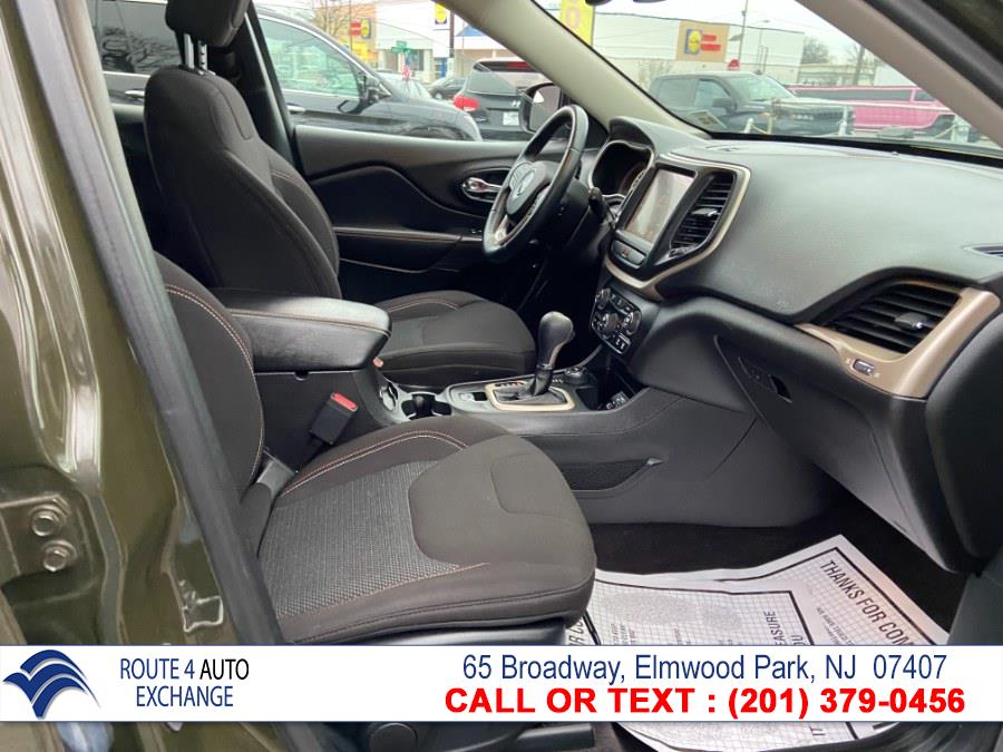Used Jeep Cherokee Latitude 4x4 2017 | Route 4 Auto Exchange. Elmwood Park, New Jersey Used Jeep Cherokee Latitude 4x4 2017 | Route 4 Auto Exchange. Elmwood Park, New Jersey