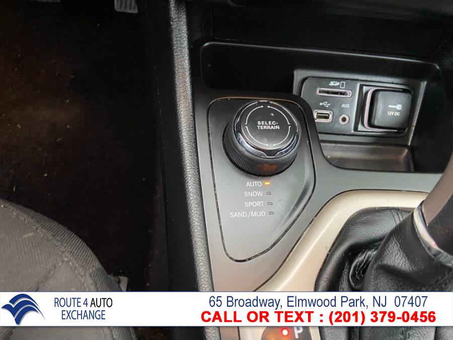 Used Jeep Cherokee Latitude 4x4 2017 | Route 4 Auto Exchange. Elmwood Park, New Jersey Used Jeep Cherokee Latitude 4x4 2017 | Route 4 Auto Exchange. Elmwood Park, New Jersey