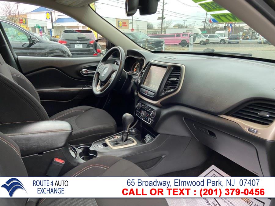 Used Jeep Cherokee Latitude 4x4 2017 | Route 4 Auto Exchange. Elmwood Park, New Jersey Used Jeep Cherokee Latitude 4x4 2017 | Route 4 Auto Exchange. Elmwood Park, New Jersey
