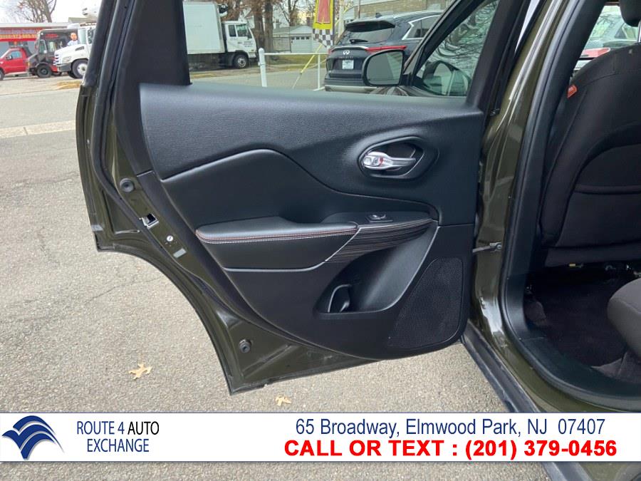 Used Jeep Cherokee Latitude 4x4 2017 | Route 4 Auto Exchange. Elmwood Park, New Jersey Used Jeep Cherokee Latitude 4x4 2017 | Route 4 Auto Exchange. Elmwood Park, New Jersey