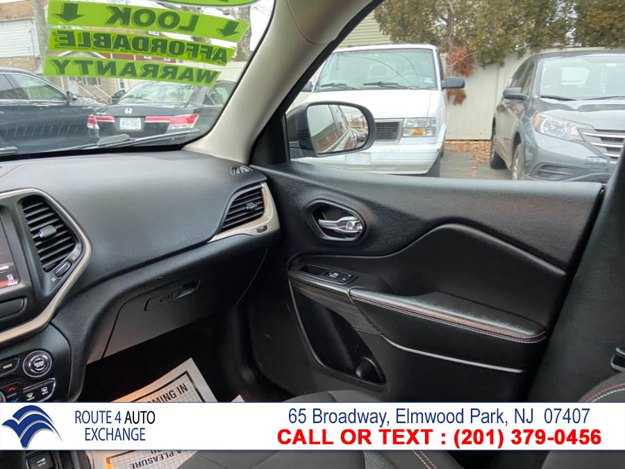 Used Jeep Cherokee Latitude 4x4 2017 | Route 4 Auto Exchange. Elmwood Park, New Jersey Used Jeep Cherokee Latitude 4x4 2017 | Route 4 Auto Exchange. Elmwood Park, New Jersey
