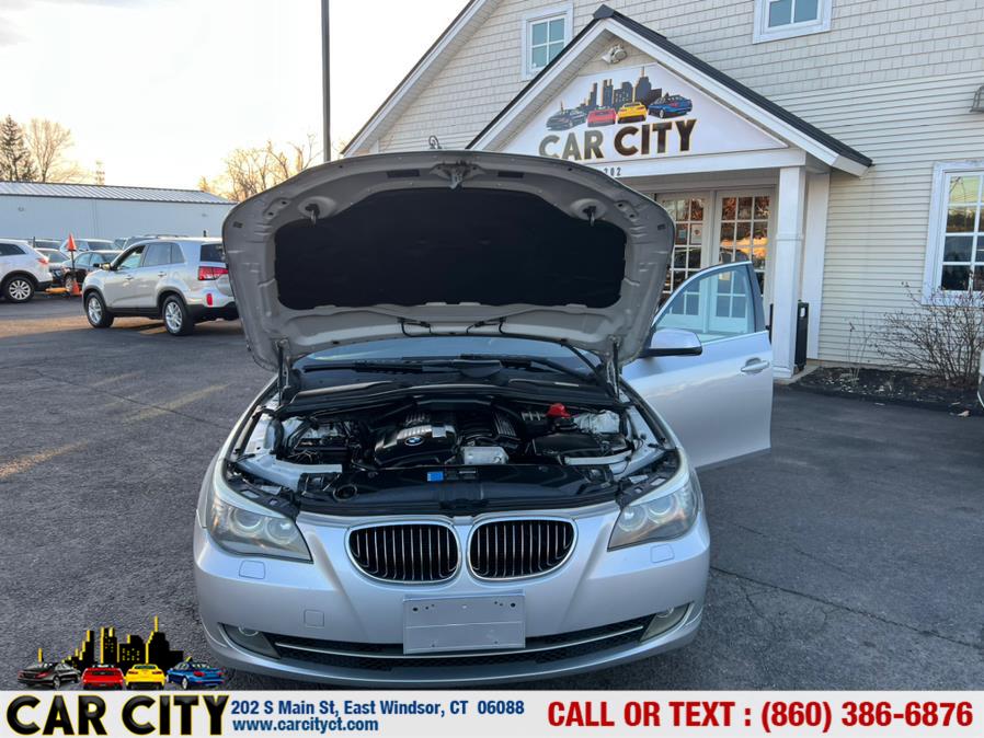 Used BMW 5 Series 4dr Sdn 528i xDrive AWD 2010 | Car City LLC. East Windsor, Connecticut Used BMW 5 Series 4dr Sdn 528i xDrive AWD 2010 | Car City LLC. East Windsor, Connecticut
