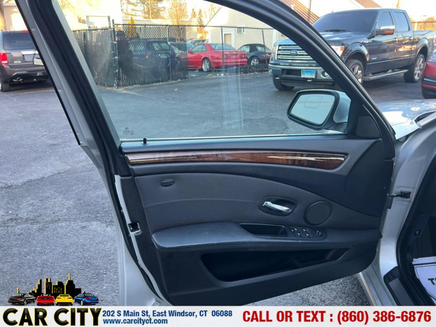 Used BMW 5 Series 4dr Sdn 528i xDrive AWD 2010 | Car City LLC. East Windsor, Connecticut Used BMW 5 Series 4dr Sdn 528i xDrive AWD 2010 | Car City LLC. East Windsor, Connecticut
