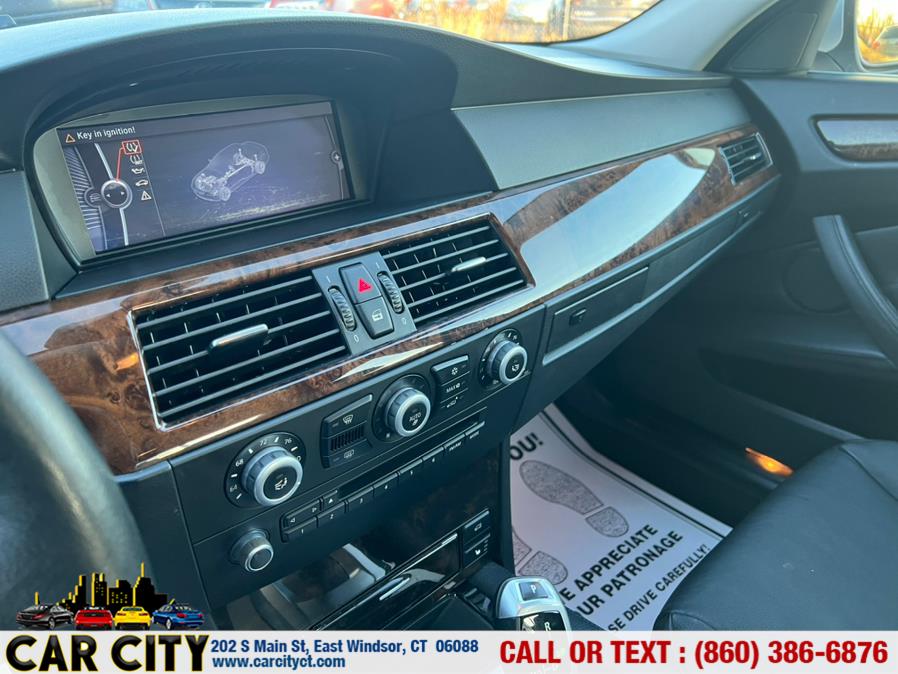 Used BMW 5 Series 4dr Sdn 528i xDrive AWD 2010 | Car City LLC. East Windsor, Connecticut Used BMW 5 Series 4dr Sdn 528i xDrive AWD 2010 | Car City LLC. East Windsor, Connecticut