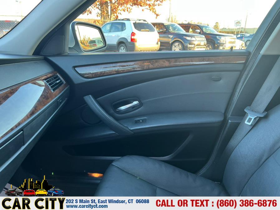 Used BMW 5 Series 4dr Sdn 528i xDrive AWD 2010 | Car City LLC. East Windsor, Connecticut Used BMW 5 Series 4dr Sdn 528i xDrive AWD 2010 | Car City LLC. East Windsor, Connecticut