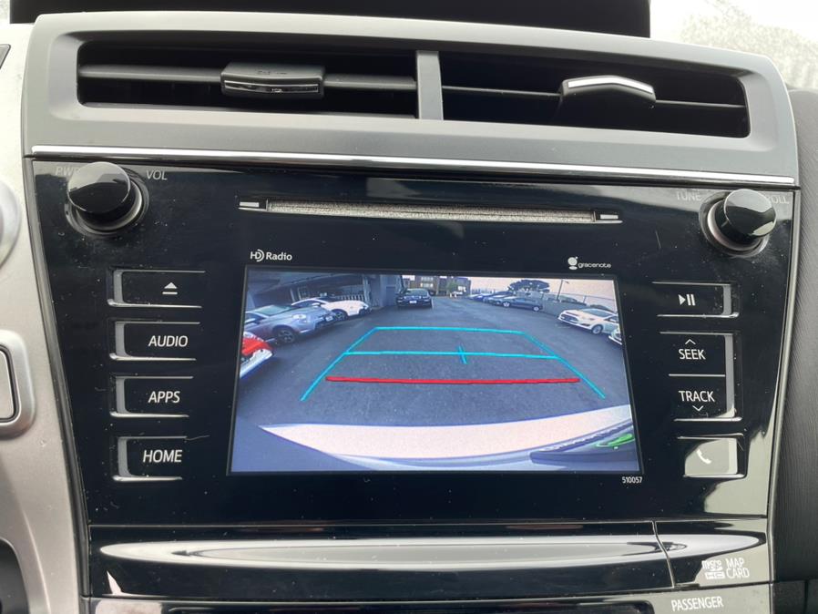 Used Toyota Prius V Three 2015 | Green Light Auto Wholesale. Daly City, California Used Toyota Prius V Three 2015 | Green Light Auto Wholesale. Daly City, California