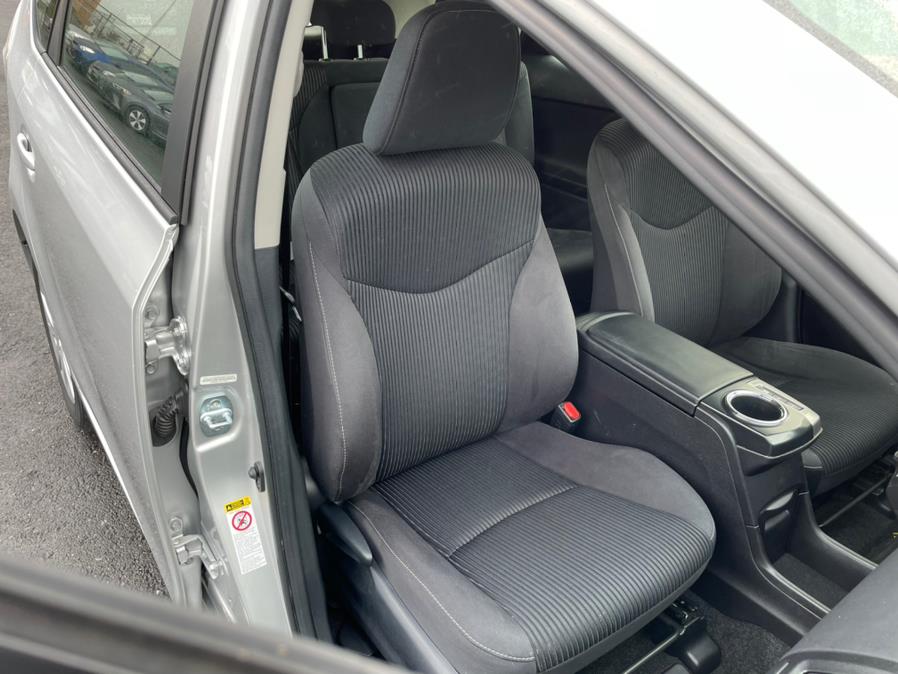 Used Toyota Prius V Three 2015 | Green Light Auto Wholesale. Daly City, California Used Toyota Prius V Three 2015 | Green Light Auto Wholesale. Daly City, California