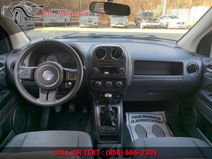 Used Jeep Compass FWD 4dr Sport 2012 | Carr Automotive. Delran, New Jersey