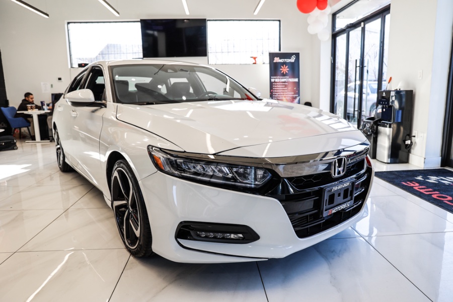 Used Honda Accord Sedan Sport 1.5T CVT 2018 | 26 Motors Long Island. ELMONT, New York Used Honda Accord Sedan Sport 1.5T CVT 2018 | 26 Motors Long Island. ELMONT, New York