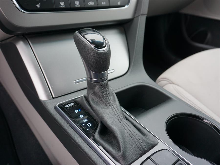 Used Hyundai Sonata Sport 2015 | Autouse. Andover, Massachusetts Used Hyundai Sonata Sport 2015 | Autouse. Andover, Massachusetts