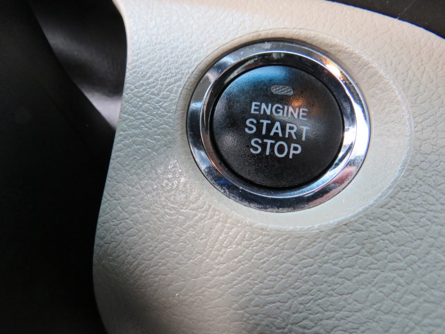 2015 Toyota Sienna XLE Premium 8 PASSENGER, available for sale in Middle Village, New York | Road Masters II INC. Middle Village, New York 2015 Toyota Sienna XLE Premium 8 PASSENGER, available for sale in Middle Village, New York | Road Masters II INC. Middle Village, New York