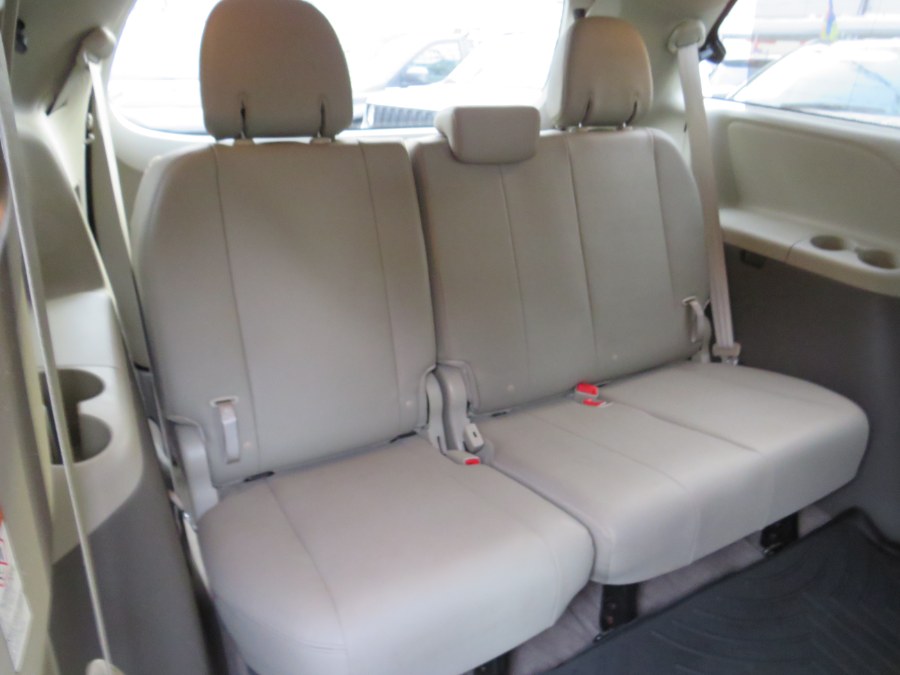 2015 Toyota Sienna XLE Premium 8 PASSENGER, available for sale in Middle Village, New York | Road Masters II INC. Middle Village, New York 2015 Toyota Sienna XLE Premium 8 PASSENGER, available for sale in Middle Village, New York | Road Masters II INC. Middle Village, New York