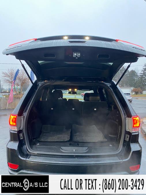 2014 Jeep Grand Cherokee 4WD 4dr Laredo, available for sale in East Windsor, Connecticut | Central A/S LLC. East Windsor, Connecticut 2014 Jeep Grand Cherokee 4WD 4dr Laredo, available for sale in East Windsor, Connecticut | Central A/S LLC. East Windsor, Connecticut