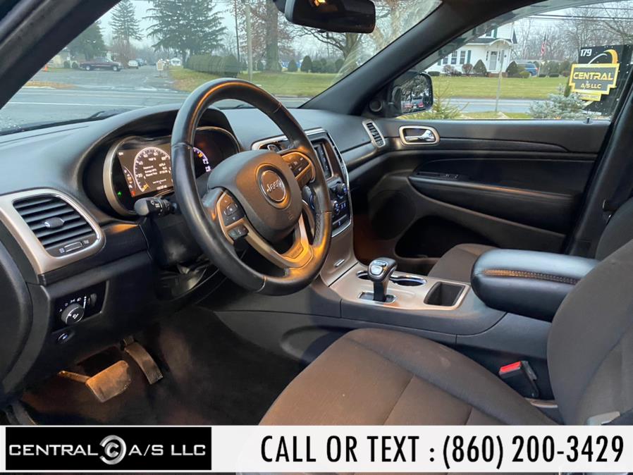 2014 Jeep Grand Cherokee 4WD 4dr Laredo, available for sale in East Windsor, Connecticut | Central A/S LLC. East Windsor, Connecticut 2014 Jeep Grand Cherokee 4WD 4dr Laredo, available for sale in East Windsor, Connecticut | Central A/S LLC. East Windsor, Connecticut