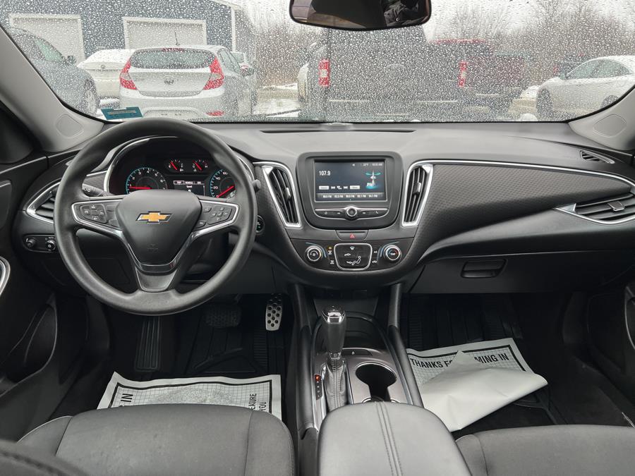 Used Chevrolet Malibu 4dr Sdn LT w/1LT 2017 | Pray's Auto Sales . Bangor , Maine Used Chevrolet Malibu 4dr Sdn LT w/1LT 2017 | Pray's Auto Sales . Bangor , Maine