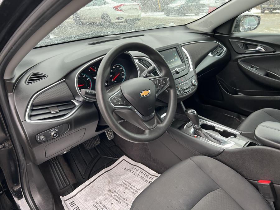 Used Chevrolet Malibu 4dr Sdn LT w/1LT 2017 | Pray's Auto Sales . Bangor , Maine Used Chevrolet Malibu 4dr Sdn LT w/1LT 2017 | Pray's Auto Sales . Bangor , Maine