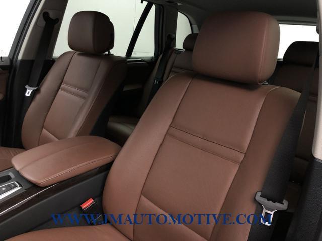 2013 BMW X5 AWD 4dr xDrive35i Premium, available for sale in Naugatuck, Connecticut | J&M Automotive Sls&Svc LLC. Naugatuck, Connecticut 2013 BMW X5 AWD 4dr xDrive35i Premium, available for sale in Naugatuck, Connecticut | J&M Automotive Sls&Svc LLC. Naugatuck, Connecticut