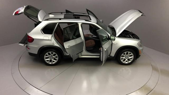2013 BMW X5 AWD 4dr xDrive35i Premium, available for sale in Naugatuck, Connecticut | J&M Automotive Sls&Svc LLC. Naugatuck, Connecticut 2013 BMW X5 AWD 4dr xDrive35i Premium, available for sale in Naugatuck, Connecticut | J&M Automotive Sls&Svc LLC. Naugatuck, Connecticut
