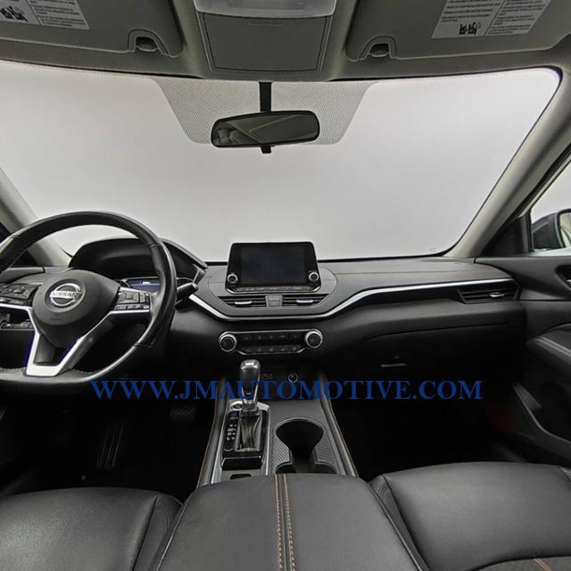 Used Nissan Altima 2.5 SR AWD Sedan 2019 | J&M Automotive Sls&Svc LLC. Naugatuck, Connecticut Used Nissan Altima 2.5 SR AWD Sedan 2019 | J&M Automotive Sls&Svc LLC. Naugatuck, Connecticut