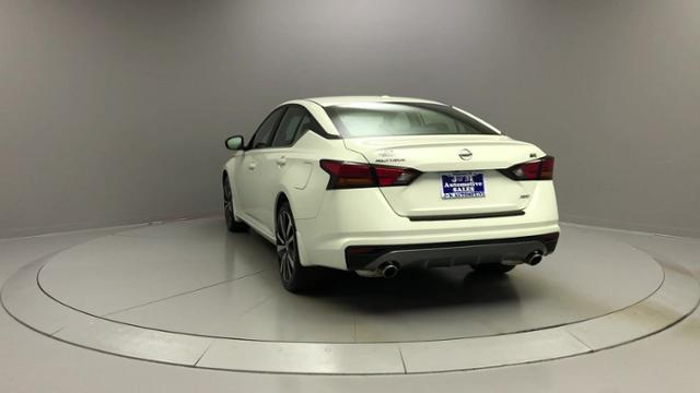 Used Nissan Altima 2.5 SR AWD Sedan 2019 | J&M Automotive Sls&Svc LLC. Naugatuck, Connecticut Used Nissan Altima 2.5 SR AWD Sedan 2019 | J&M Automotive Sls&Svc LLC. Naugatuck, Connecticut