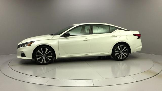 Used Nissan Altima 2.5 SR AWD Sedan 2019 | J&M Automotive Sls&Svc LLC. Naugatuck, Connecticut Used Nissan Altima 2.5 SR AWD Sedan 2019 | J&M Automotive Sls&Svc LLC. Naugatuck, Connecticut