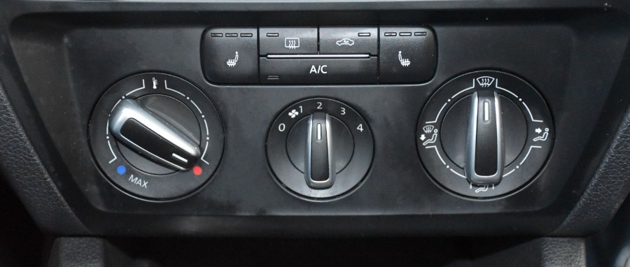 Used Volkswagen Jetta 1.4T SE Auto 2018 | Highline Car Connection. Waterbury, Connecticut Used Volkswagen Jetta 1.4T SE Auto 2018 | Highline Car Connection. Waterbury, Connecticut