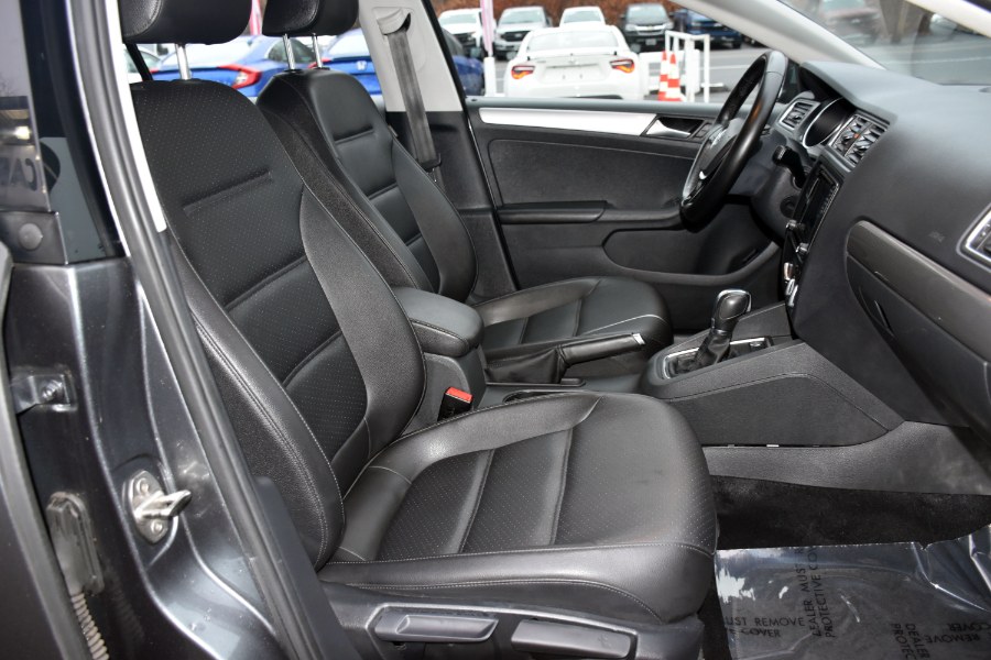 Used Volkswagen Jetta 1.4T SE Auto 2018 | Highline Car Connection. Waterbury, Connecticut Used Volkswagen Jetta 1.4T SE Auto 2018 | Highline Car Connection. Waterbury, Connecticut