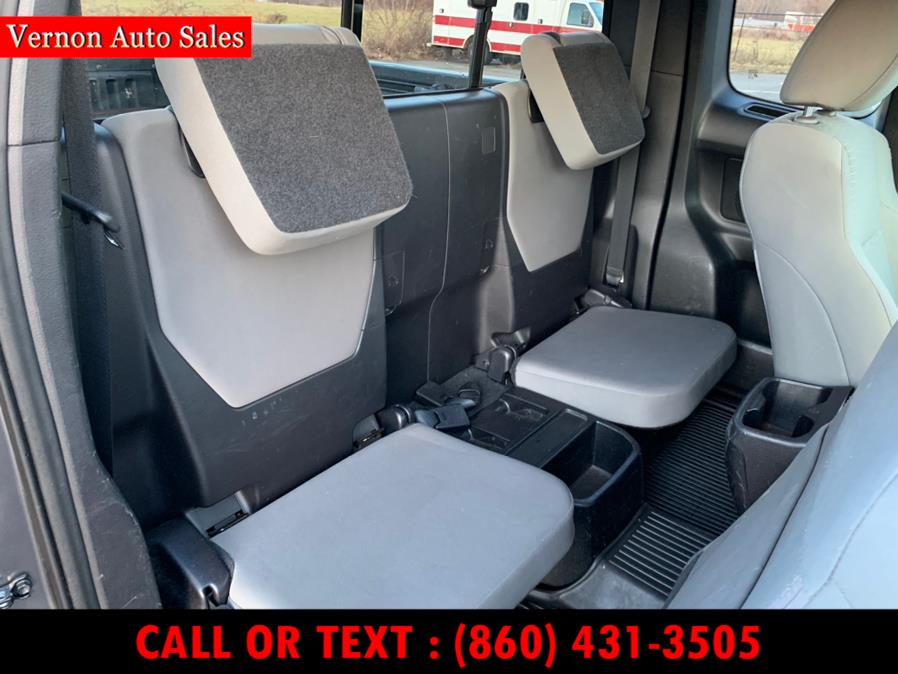 Used Toyota Tacoma 4WD Access Cab I4 AT SR5 (Natl) 2016 | Vernon Auto Sale & Service. Manchester, Connecticut Used Toyota Tacoma 4WD Access Cab I4 AT SR5 (Natl) 2016 | Vernon Auto Sale & Service. Manchester, Connecticut