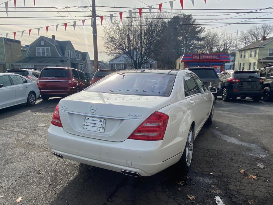 2013 Mercedes-Benz S-Class 4dr Sdn S 550 4MATIC, available for sale in Bridgeport, Connecticut | CT Auto. Bridgeport, Connecticut 2013 Mercedes-Benz S-Class 4dr Sdn S 550 4MATIC, available for sale in Bridgeport, Connecticut | CT Auto. Bridgeport, Connecticut