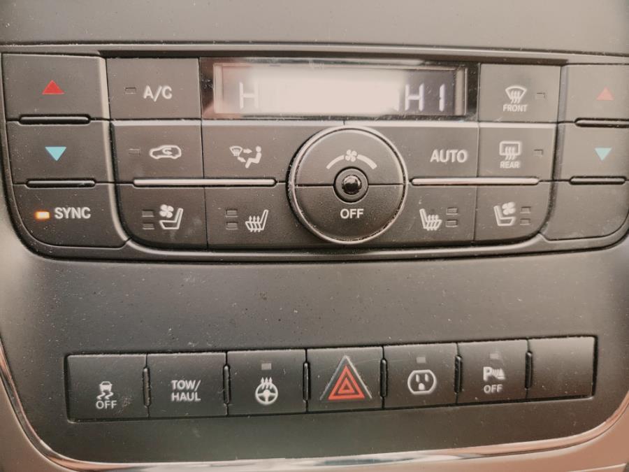 2013 Jeep Grand Cherokee 4WD 4dr Overland, available for sale in Philadelphia, Pennsylvania | Eugen's Auto Sales & Repairs. Philadelphia, Pennsylvania 2013 Jeep Grand Cherokee 4WD 4dr Overland, available for sale in Philadelphia, Pennsylvania | Eugen's Auto Sales & Repairs. Philadelphia, Pennsylvania