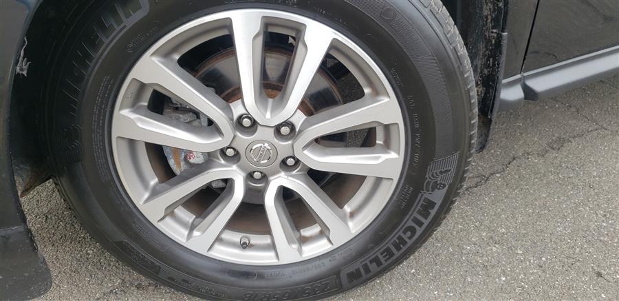 2016 Nissan Pathfinder 4WD 4dr SV, available for sale in Little Ferry, New Jersey | Victoria Preowned Autos Inc. Little Ferry, New Jersey 2016 Nissan Pathfinder 4WD 4dr SV, available for sale in Little Ferry, New Jersey | Victoria Preowned Autos Inc. Little Ferry, New Jersey