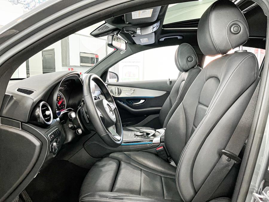 Used Mercedes-Benz GLC GLC 300 4MATIC Coupe 2019 | Luxury Motor Club. Franklin Square, New York Used Mercedes-Benz GLC GLC 300 4MATIC Coupe 2019 | Luxury Motor Club. Franklin Square, New York