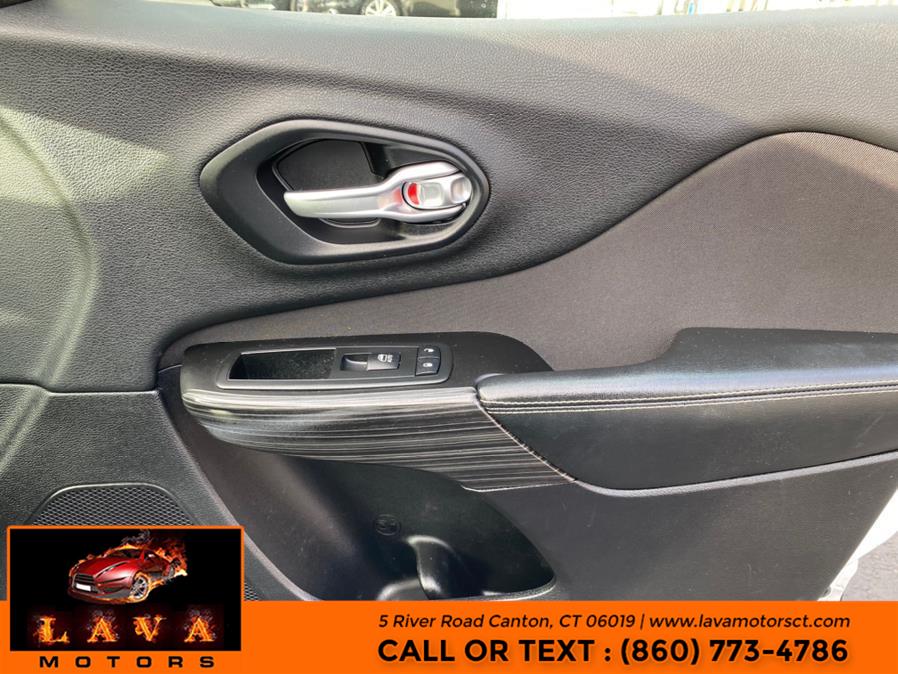 2014 Jeep Cherokee 4WD 4dr Latitude, available for sale in Canton, Connecticut | Lava Motors. Canton, Connecticut 2014 Jeep Cherokee 4WD 4dr Latitude, available for sale in Canton, Connecticut | Lava Motors. Canton, Connecticut