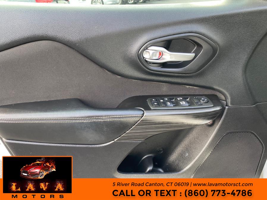 2014 Jeep Cherokee 4WD 4dr Latitude, available for sale in Canton, Connecticut | Lava Motors. Canton, Connecticut 2014 Jeep Cherokee 4WD 4dr Latitude, available for sale in Canton, Connecticut | Lava Motors. Canton, Connecticut