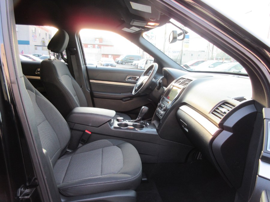 2018 Ford Explorer XLT 4WD, available for sale in Linden, New Jersey | Route 27 Auto Mall. Linden, New Jersey 2018 Ford Explorer XLT 4WD, available for sale in Linden, New Jersey | Route 27 Auto Mall. Linden, New Jersey