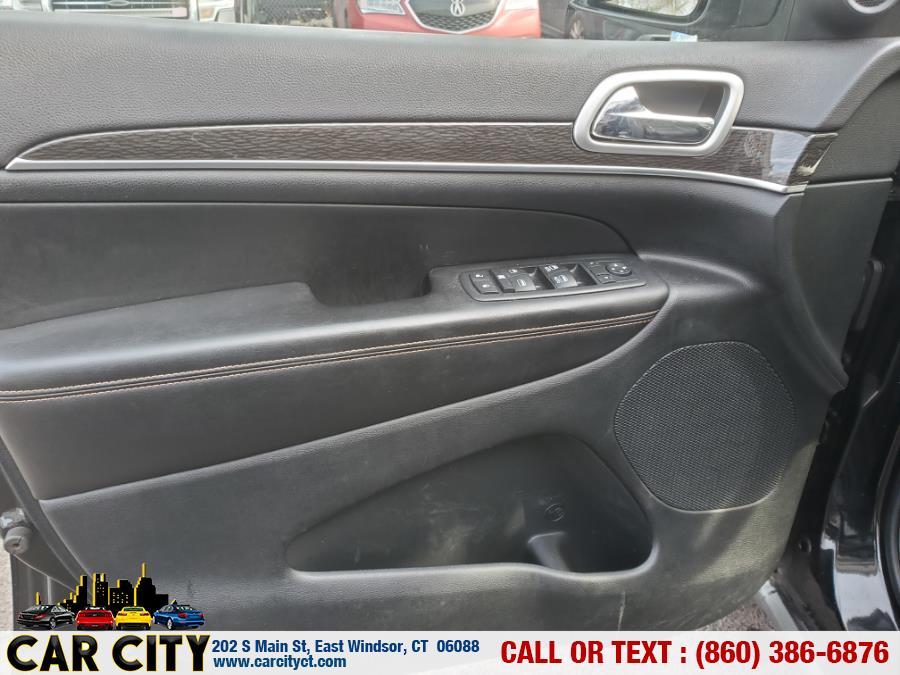 2011 Jeep Grand Cherokee 4WD 4dr Laredo, available for sale in East Windsor, Connecticut | Car City LLC. East Windsor, Connecticut 2011 Jeep Grand Cherokee 4WD 4dr Laredo, available for sale in East Windsor, Connecticut | Car City LLC. East Windsor, Connecticut