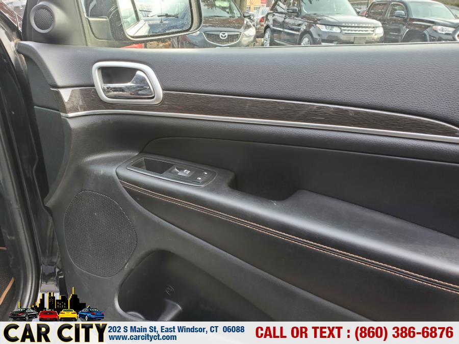 2011 Jeep Grand Cherokee 4WD 4dr Laredo, available for sale in East Windsor, Connecticut | Car City LLC. East Windsor, Connecticut 2011 Jeep Grand Cherokee 4WD 4dr Laredo, available for sale in East Windsor, Connecticut | Car City LLC. East Windsor, Connecticut