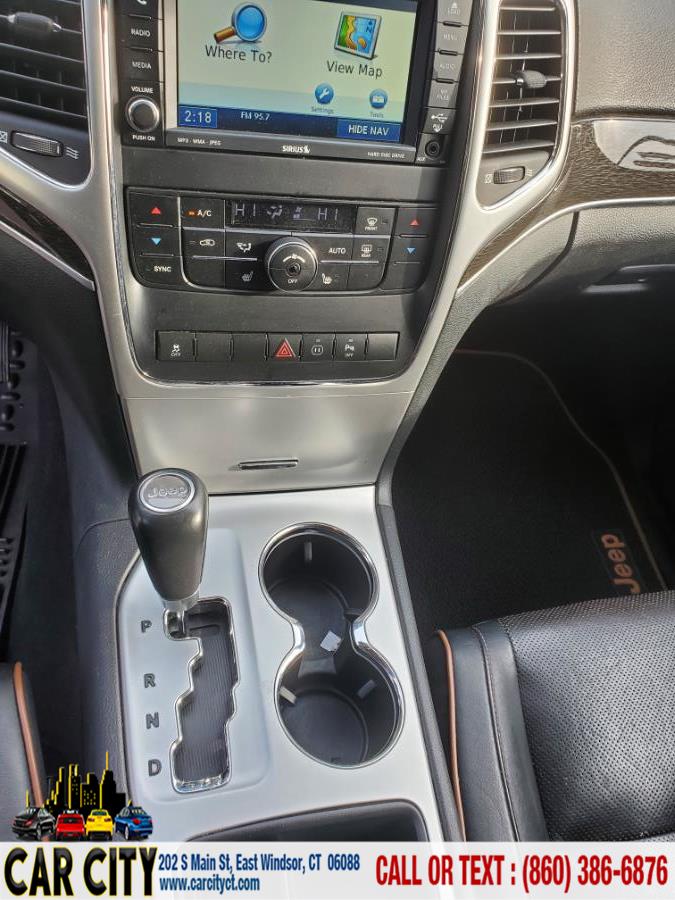 2011 Jeep Grand Cherokee 4WD 4dr Laredo, available for sale in East Windsor, Connecticut | Car City LLC. East Windsor, Connecticut 2011 Jeep Grand Cherokee 4WD 4dr Laredo, available for sale in East Windsor, Connecticut | Car City LLC. East Windsor, Connecticut