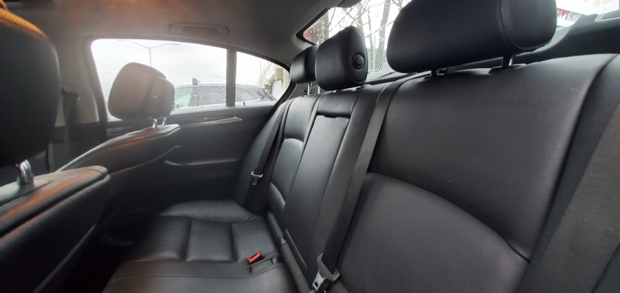 Used BMW 5 Series 4dr Sdn 528i xDrive AWD 2013 | Rubber Bros Auto World. Brooklyn, New York Used BMW 5 Series 4dr Sdn 528i xDrive AWD 2013 | Rubber Bros Auto World. Brooklyn, New York