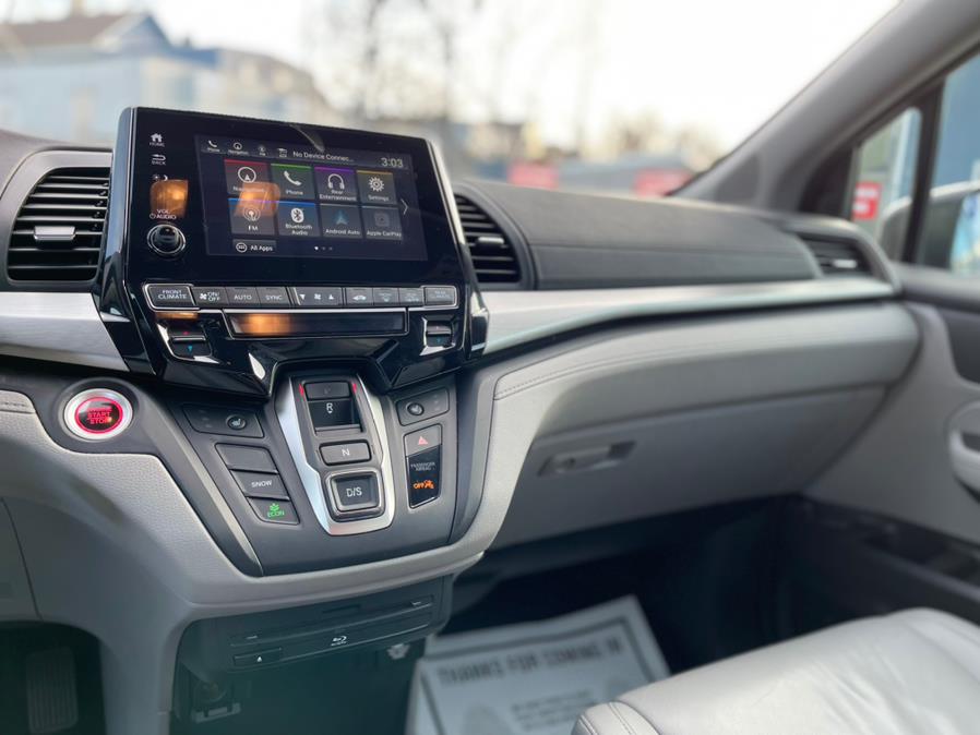 2018 Honda Odyssey EX-L w/Navi/RES Auto, available for sale in Irvington , New Jersey | Auto Haus of Irvington Corp. Irvington , New Jersey 2018 Honda Odyssey EX-L w/Navi/RES Auto, available for sale in Irvington , New Jersey | Auto Haus of Irvington Corp. Irvington , New Jersey