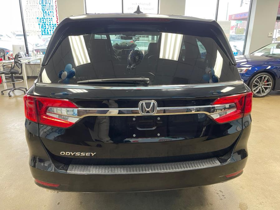 2019 Honda Odyssey EX-L w/Navi/RES Auto, available for sale in Inwood, New York | 5 Towns Drive. Inwood, New York 2019 Honda Odyssey EX-L w/Navi/RES Auto, available for sale in Inwood, New York | 5 Towns Drive. Inwood, New York