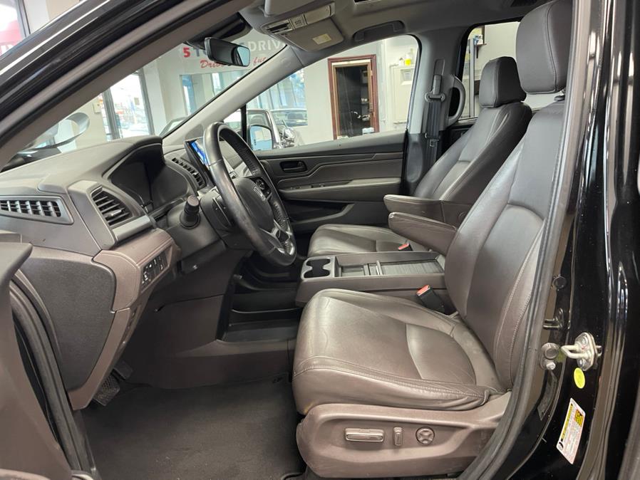 2019 Honda Odyssey EX-L w/Navi/RES Auto, available for sale in Inwood, New York | 5 Towns Drive. Inwood, New York 2019 Honda Odyssey EX-L w/Navi/RES Auto, available for sale in Inwood, New York | 5 Towns Drive. Inwood, New York